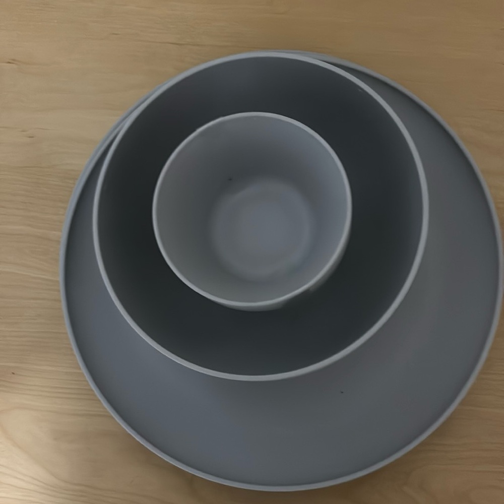 Plasticware for college dorm room: 2 plates, 2 large bowls, and 2 small bowls